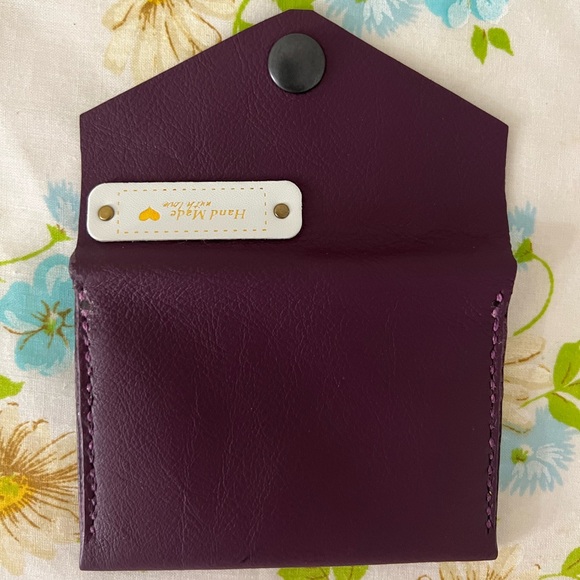 Handmade Genuine Leather Wallet - Picture 4 of 5